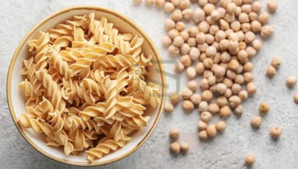 ماکارونی حاوی حبوبات